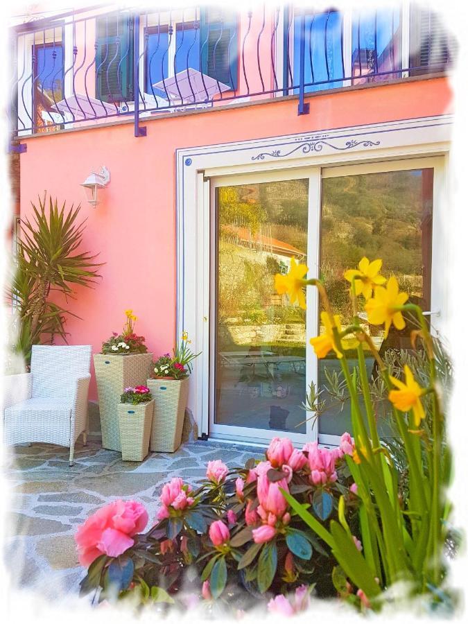 Casa Vacanze Family Albisola Superiore Exterior photo