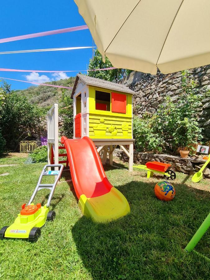 Casa Vacanze Family Albisola Superiore Exterior photo