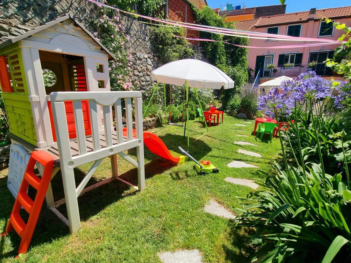 Casa Vacanze Family Albisola Superiore Exterior photo