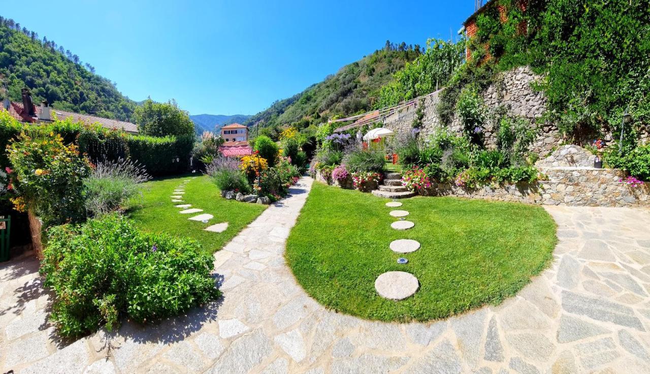 Casa Vacanze Family Albisola Superiore Exterior photo